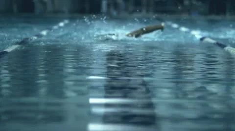 Swimming Stockbeeldmateriaal 10847583