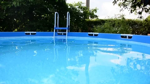 Swimming pool 動画素材 76946498