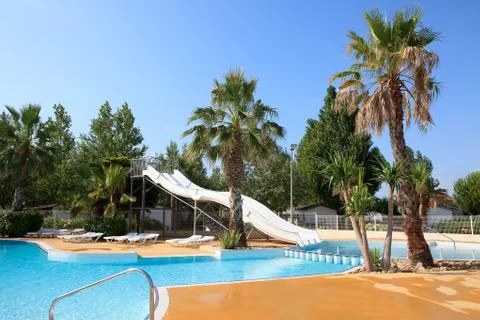 Swimming pool with slides Foto stock