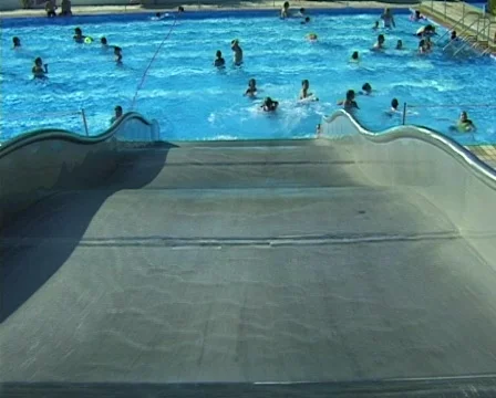 Swimming pool in summer Vídeo Stock 279904