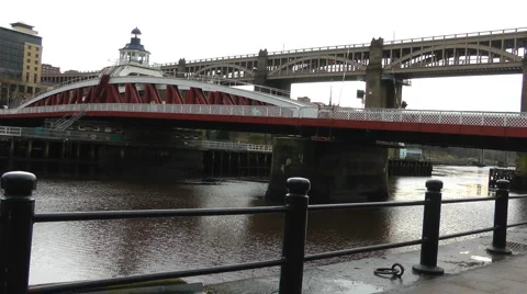 Swing bridge and high level bridge, over river Tyne Stock-Footage 1103851