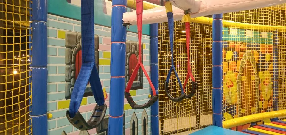 Swing Pull Up Toys Stock-Fotos
