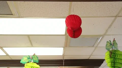 Swinging Decorations 動画素材 11026454