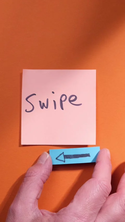 Swipe Left Vídeos de archivo 294794876