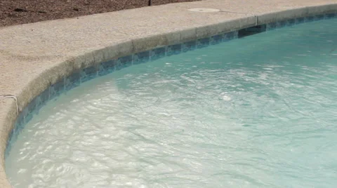 Swirling Pool on Shallow Side Med Vídeo Stock 41187560