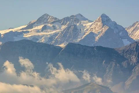 Swiss Alps mountain range seen from Brienz Rothorn. Foto stock