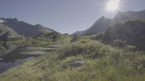 Swiss mountainscape panning Vidéo 67358493