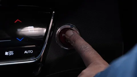 Switching Off Car Keyless Ignition Button Video stock 100244490