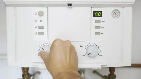 Switching on the home boiler Vidéo 290767931