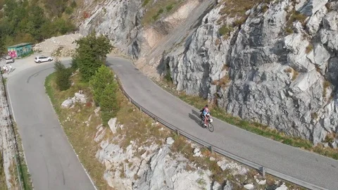 Сycling on a mountain road. Stock Footage 114770431