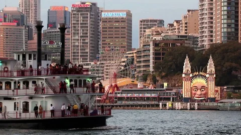 Sydney Harbour Skyline Stock-Footage 89404212