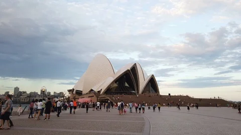 Sydney Opera House Stock-Footage 102980393