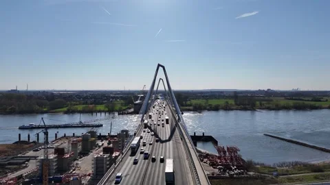 Symmetrical alignment of twin bridge towers perspective Stock Footage 333430335