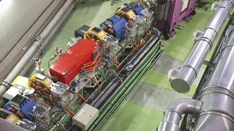 Synchrotron accelerator tunnel in ALBA synchrotron building interior 스톡 동영상 237500815