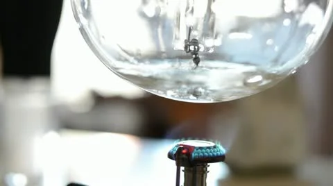 Syphon coffee maker 库存影片 22257717