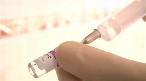 Syringe medicine is gaining 3 Stock Footage