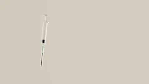 Syringe rotates Stock Footage 151507067