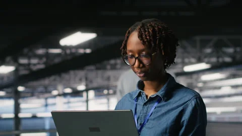 System administrators on data center platform analyzing performance outputs Video stock 310781495