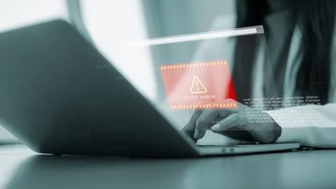 System warning security cyber laptop business internet technology alert pro.. Foto stock