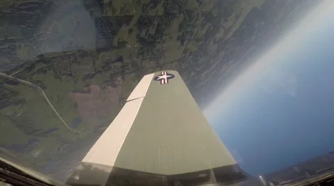 T-28 Trojan Trainer Barrell Roll Cockpit Camera 動画素材 64306121