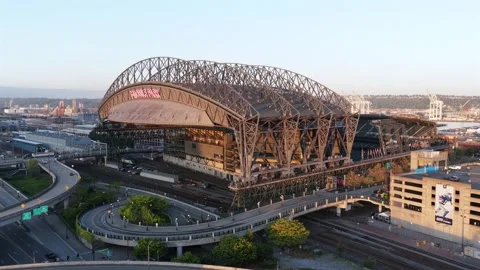 T-Mobile Park baseball stadium with iconic retractable roof and Lumen Field Vídeo Stock 337670480