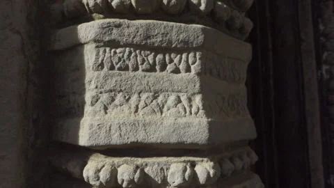 Ta prohm temple column carvings tilt up day Видео 227264883