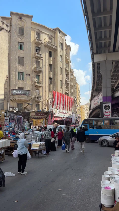Taba Square, one of Cairo's largest and most famous squares 動画素材 305899017