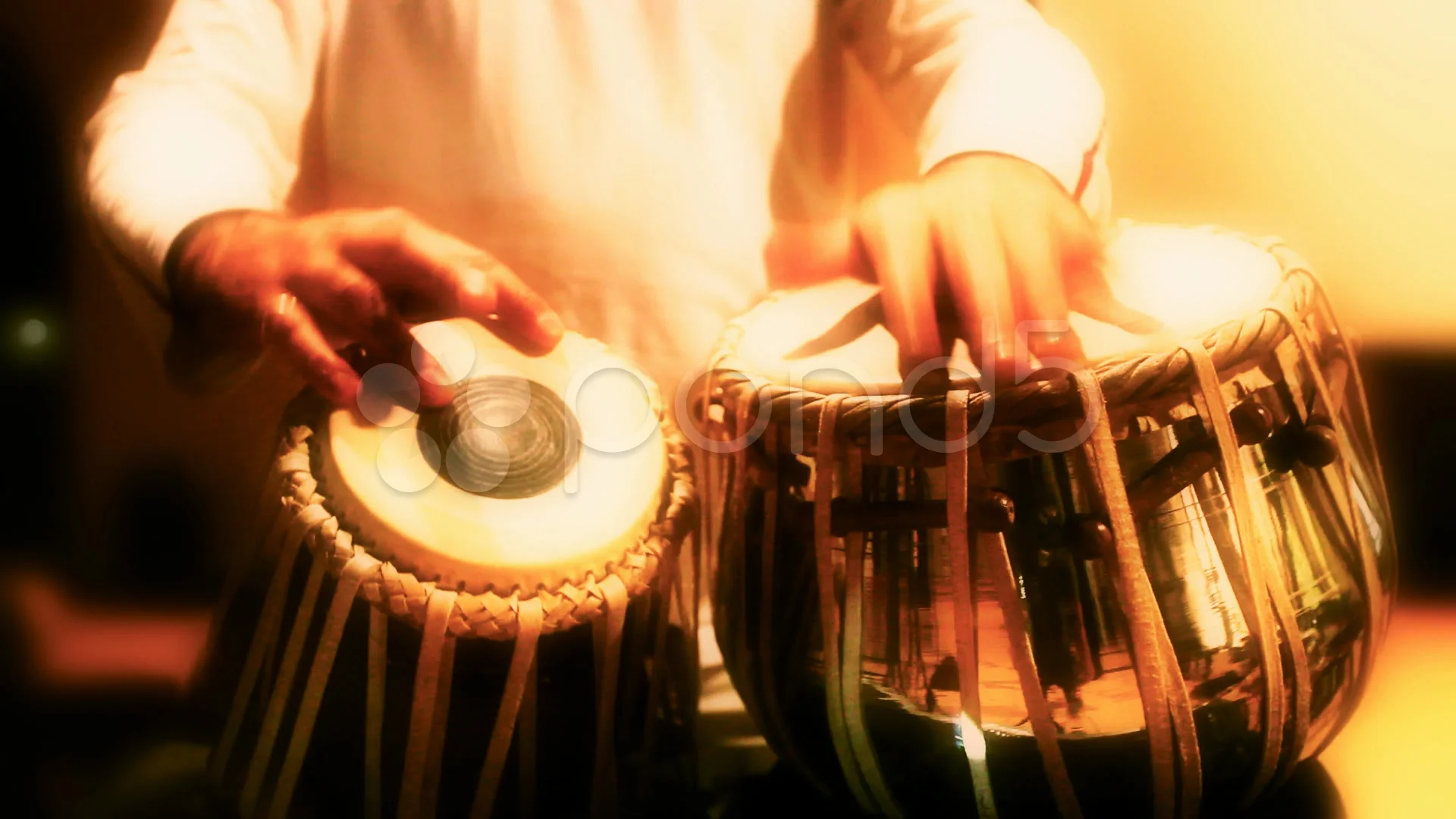 tabla spieler schlagzeuger percussion musiktabla spieler schlagzeuger percussion musik  