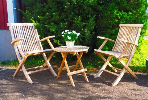 Table and chairs Stock Photos