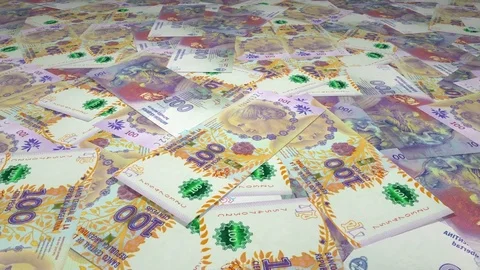 Table with argentinian bills Video stock 73056525