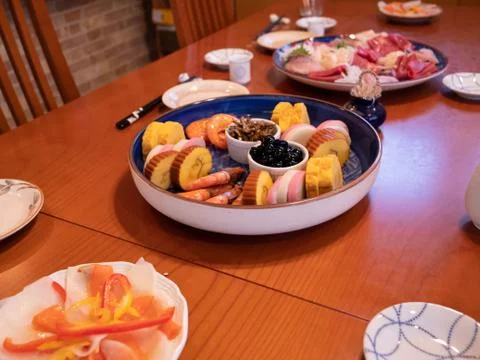 The table being set for a traditional new year's dinner in Japan Foto stock