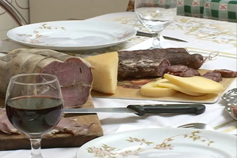 Table with colonial products 库存影片 37679175