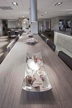 Table at empty hotel restaurant in the Netherlands Foto stock
