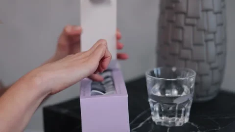 Table gift, wrapped box, table setting Stock-Footage 317263200