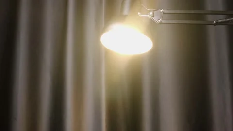 Table lamp turn on and turn off 스톡 동영상 184617517