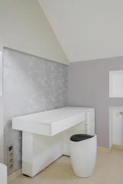 Table for makeup in the bedroom interior Foto stock