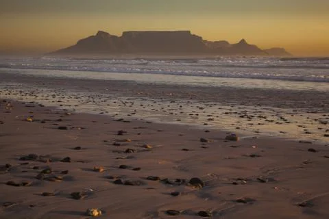 Table mountain and the outline of devil's peak and lion's head, viewed from t Stock Photos