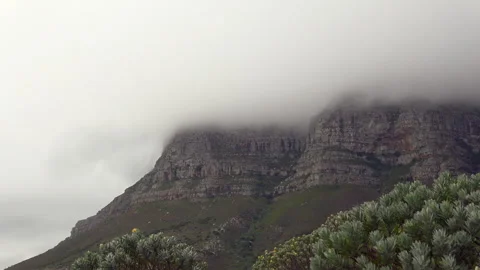 Table Mountain on a cloudy morning Stock Footage 291022061