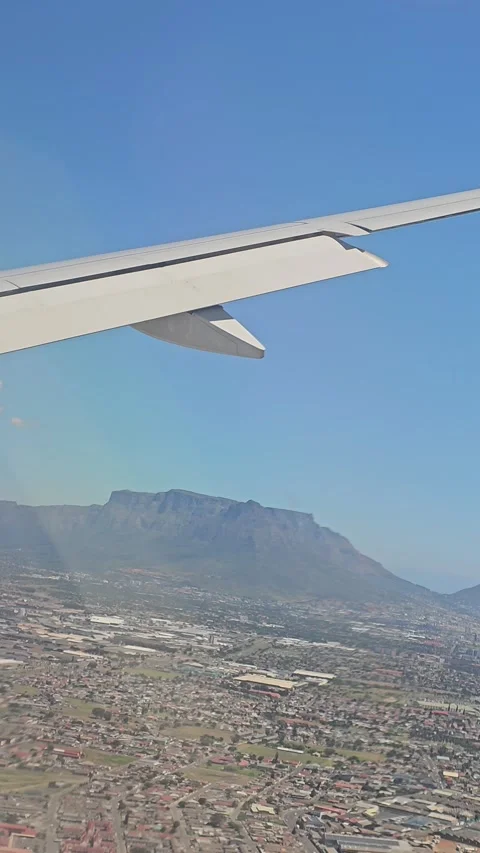 Table Mountain from the Plane, Cape Town, South Africa – Vertical 8K Video stock 347959442