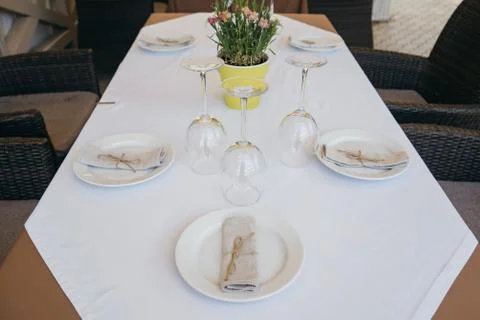 Table set for dinner. Foto stock