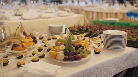 Table set for an event party or wedding reception Vidéo 127045077