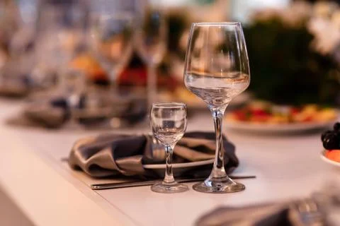 Table set for an event party or wedding reception. Wedding table setting. win Stock Photos