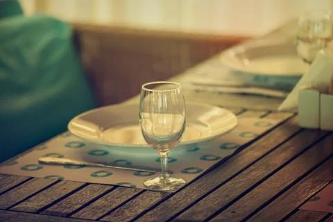 Table set in restaurant Stockfoto's