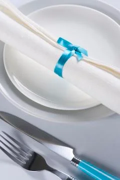 Table setting in blue and white Stock-Fotos