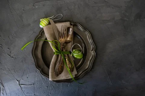 Table setting for Easter dinner 스톡 사진