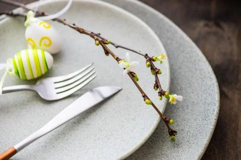 Table setting for Easter dinner Stock-Fotos
