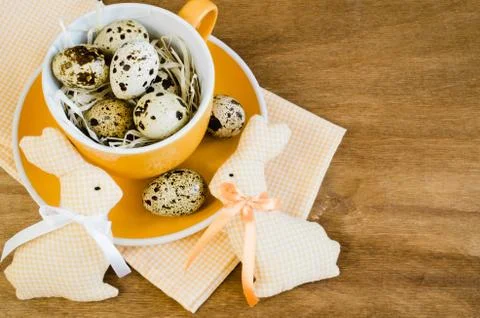 Table Setting for Easter. Spring Time. Holidays background. Stock-Fotos