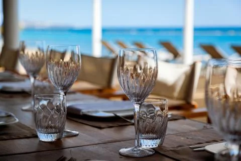 Table setting for an event party or wedding reception at the beach Stock Photos