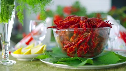 Table setting, river crabs Vidéo 159850451