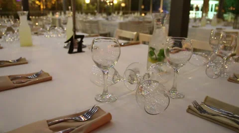 Table settings Video stock 35004117